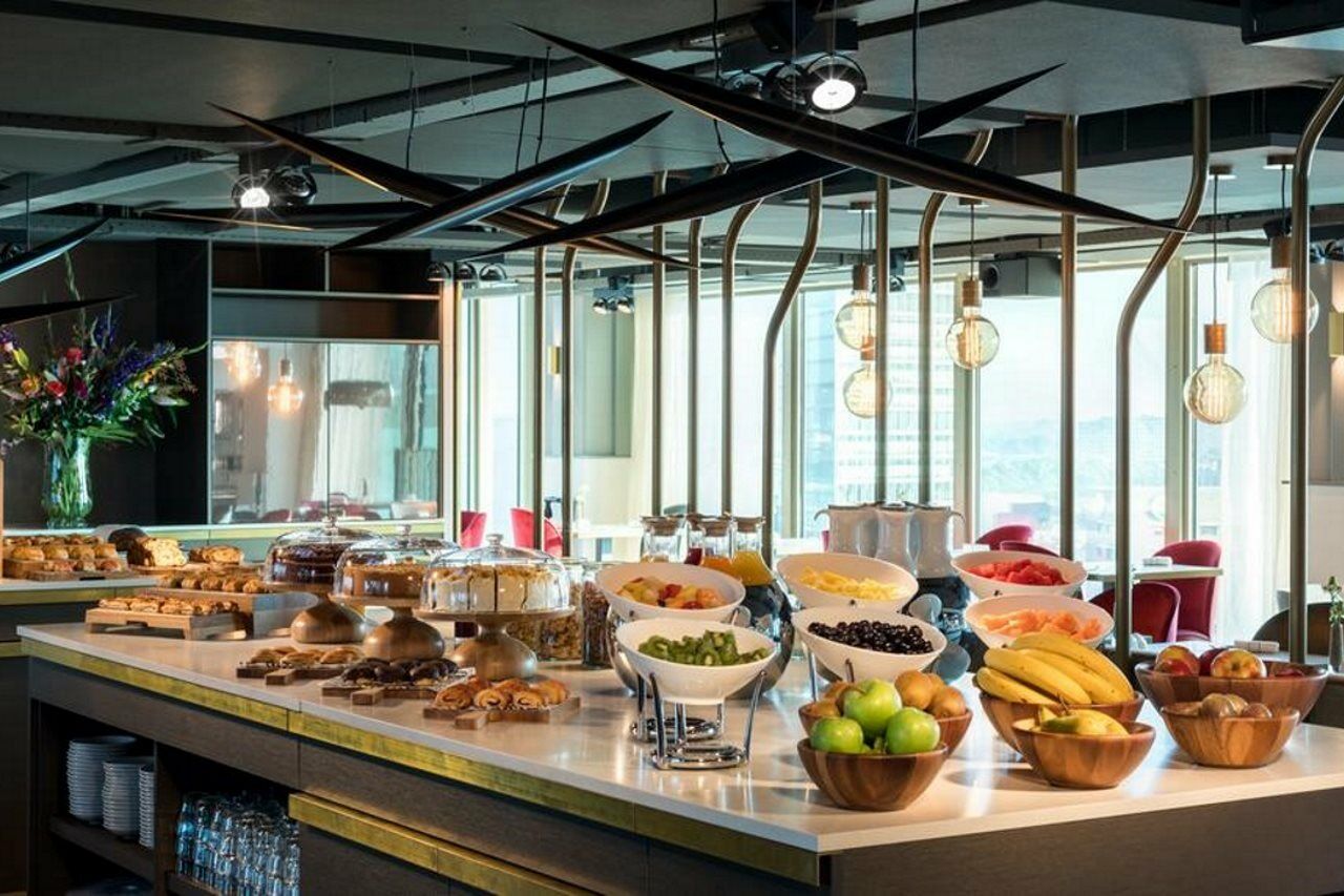 Nh Collection Eindhoven Centre Hotel Exterior photo The buffet at the lounge